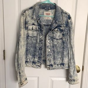 Acid washed jean jacket